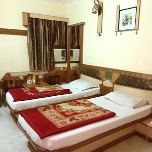 Hotel Cottage Crown Plaza