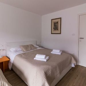 Jojo Apartment