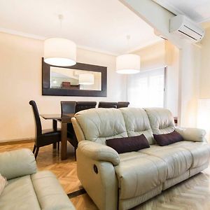 Home & Private Terrace Wifi + Aircon