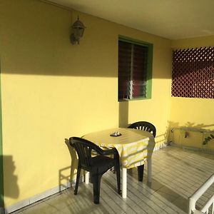 Appartement à 2 Chambres à Coucher