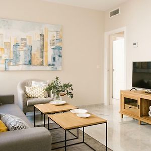 Sevilla Apartments Muro By Valcambre