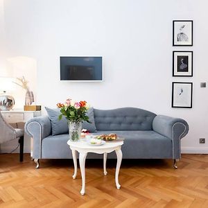 NEW Wenceslas Square apartment*****, Prague 1