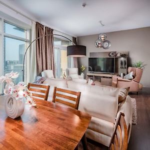 Oskena Vacation Homes -The Lofts Boulevard Downtown