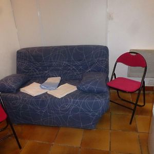 Studio Lit Queen-Size