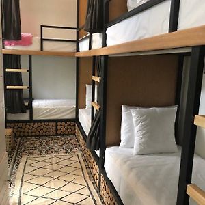 Dormitory Room Mixed