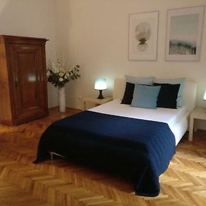 Opera Dream Apartment