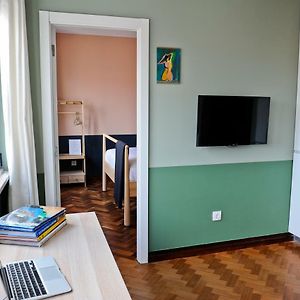 Champagne Vibes In Lisbon - By Misha'S Place 5C