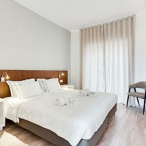 Hopstays Oporto Bridges - Downtown Apartment