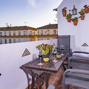 Appartement à 3 Chambres à Coucher