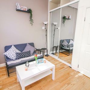 Studio Flat Near Liverpool St & Shoreditch London.