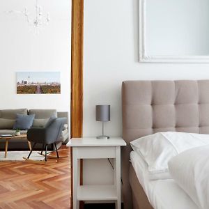 Apartment KATZBACH - Cozy Family&Business Flair welcomes you - Rockchair Apartments