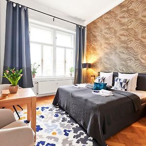 Appartement à 2 Chambres à Coucher