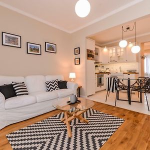 Cо́Coellie - Aesthetic 2Bd Apt Near National Palace By Flat Mаnager