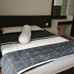Soho Suites Klcc By Elite
