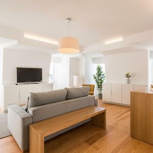 Appartement à 2 Chambres à Coucher