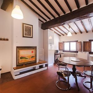 Appartement à 3 Chambres à Coucher