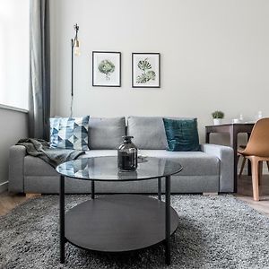 City Center Apartment By Urban Rent
