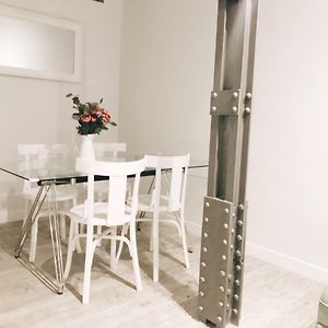 Appartement à 3 Chambres à Coucher