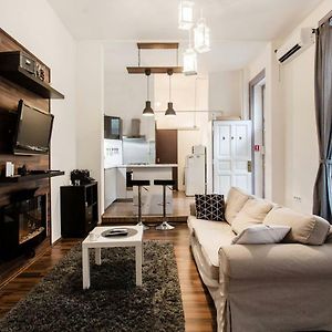 Orsi'S Sweet & Lovely Home