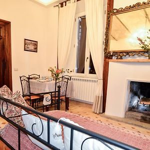 Appartement à 3 Chambres à Coucher
