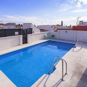 -Malagasunapts- Rooftop Pool & Free Parking