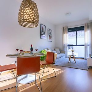 Appartement à 2 Chambres à Coucher