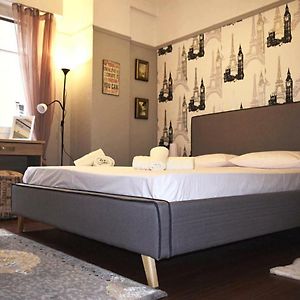 Appartement à 3 Chambres à Coucher