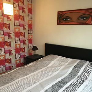 Appartement à 3 Chambres à Coucher