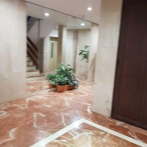 Appartement à 3 Chambres à Coucher