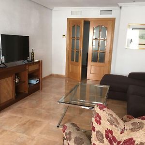 Appartement à 3 Chambres à Coucher