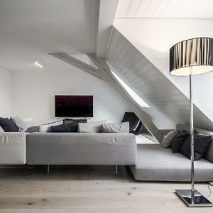 Appartement à 3 Chambres à Coucher