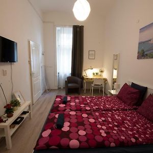 No. 11 Apartment With 2 Bathrooms Next To Railway Station