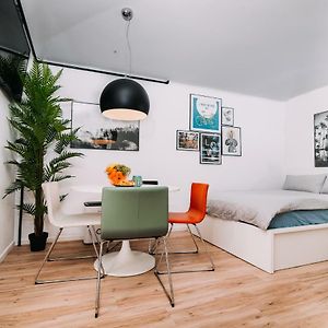 Hanna'S Suite With Free Parking