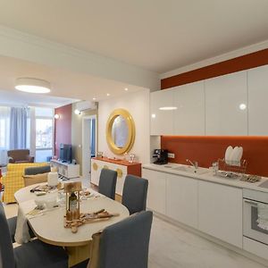 Appartement à 3 Chambres à Coucher