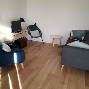 Appartement à 2 Chambres à Coucher