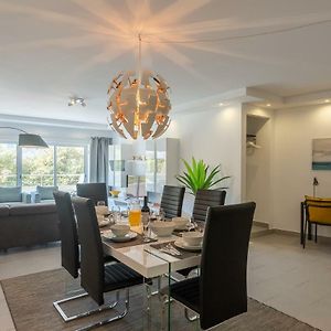 Appartement à 3 Chambres à Coucher