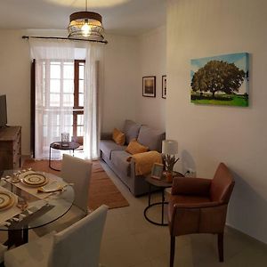 Appartement à 3 Chambres à Coucher