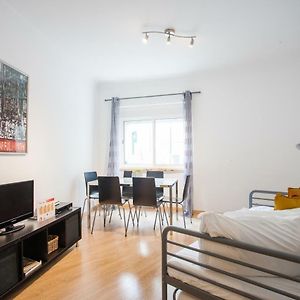 Appartement à 2 Chambres à Coucher