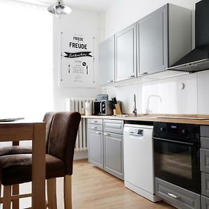 Greif By Rockchair Apartments L Superhost Status L 2 Bedrooms Boxspringbeds In City Center - Cozy Family & Business Flair Welcomes You!
