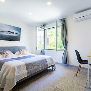 Exclusive Quietness In The Heart Of Madrid With Public Parking, Breakfast, 2 Bathrooms