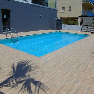 Appartement proche mer avec piscine Rosas