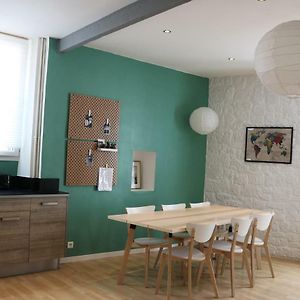 Appartement à 2 Chambres à Coucher