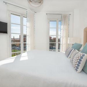 Appartement à 3 Chambres à Coucher