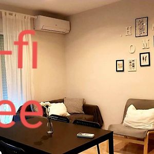 Appartement à 3 Chambres à Coucher