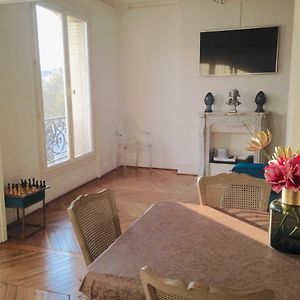 Appartement typiquement parisien