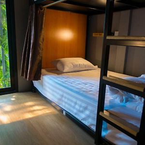 Dormitory Room Mixed