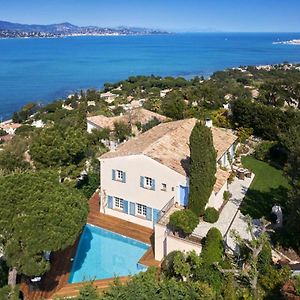 Villa With Magic View Of Bay Of Saint Tropez