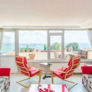 Front Of Sea View Apartments Sultanahmet Sea View
