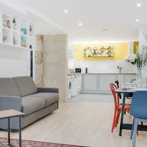 Appartement à 3 Chambres à Coucher