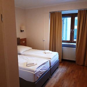 Lv Rooms & Apartments Am Luetzowplatz